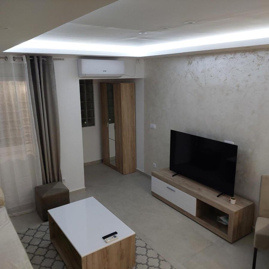 Apartman Lux Jelena Surčin Exterior foto